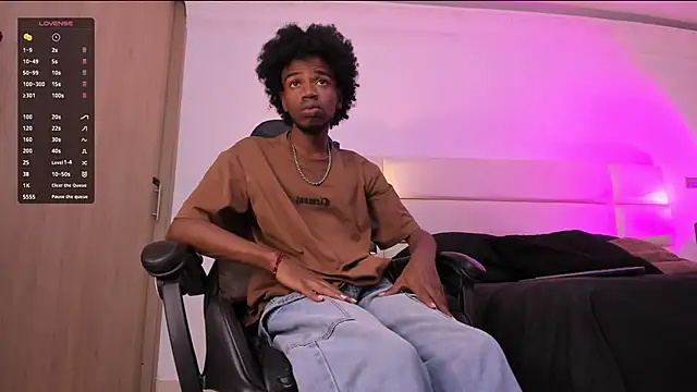 Snapshot of AllexJacob chatting on 12-15-25, 01:15 AllexJacob online show from 12-15-25, 01:15