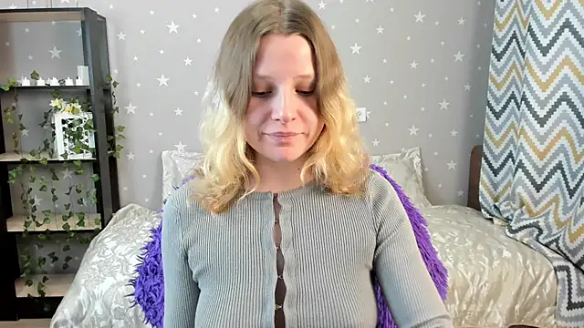  Velvet peach  online show from 12-18-25, 11:16