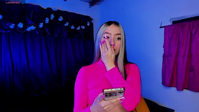 Shairaclark  online show from 03-31-26, 01:29