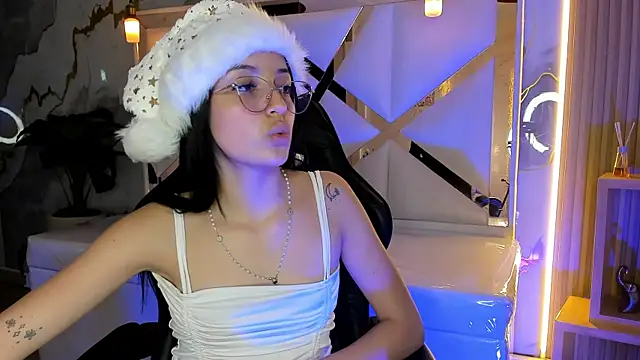 sophiadoll tf online show from 12-15-25, 08:35