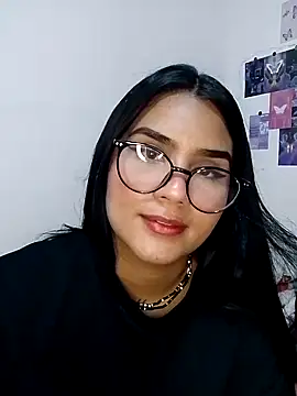 Snapshot of Renata_Zoe chatting on 09-23-25, 01:19 Renata Zoe online show from 09-23-25, 01:19