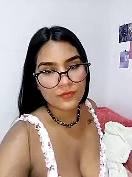 Snapshot of Renata_Zoe chatting on 10-06-25, 01:25 Renata Zoe online show from 10-06-25, 01:25