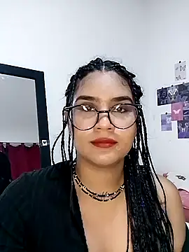 Snapshot of Renata_Zoe chatting on 10-19-25, 01:28 Renata Zoe online show from 10-19-25, 01:28