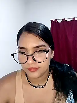 Snapshot of Renata_Zoe chatting on 10-23-25, 01:38 Renata Zoe online show from 10-23-25, 01:38