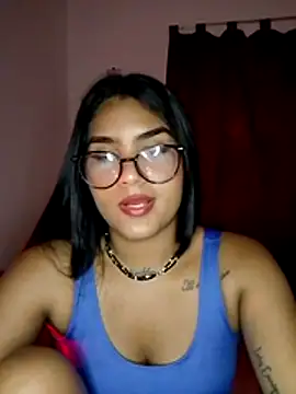 Snapshot of Renata_Zoe chatting on 11-13-25, 01:48 Renata Zoe online show from 11-13-25, 01:48