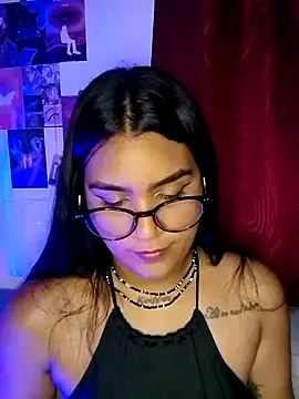 Snapshot of Renata_Zoe chatting on 11-19-25, 01:38 Renata Zoe online show from 11-19-25, 01:38