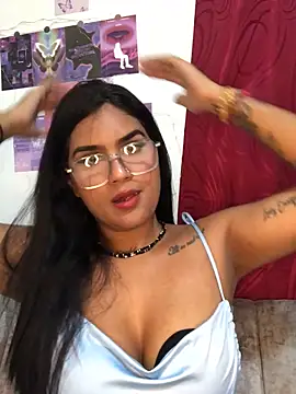 Snapshot of Renata_Zoe chatting on 11-23-25, 01:49 Renata Zoe online show from 11-23-25, 01:49