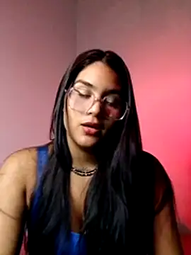 Snapshot of Renata_Zoe chatting on 12-15-25, 12:15 Renata Zoe online show from 12-15-25, 12:15