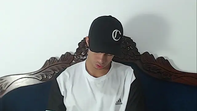 cody pipper  online show from 11-18-25, 03:34