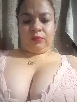 Snapshot of Amalia-sm chatting on 10-09-25, 02:53 Amalia-sm online show from 10-09-25, 02:53