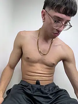 Snapshot of arthurdavies chatting on 11-13-25, 05:50 arthurdavies online show from 11-13-25, 05:50