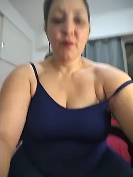 Snapshot of Lunita86 chatting on 06-02-26, 02:13 Lunita86 online show from 06-02-26, 02:13