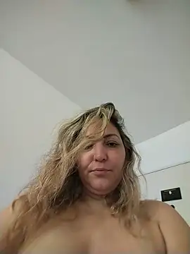 Snapshot of Lunita86 chatting on 06-06-26, 01:38 Lunita86 online show from 06-06-26, 01:38