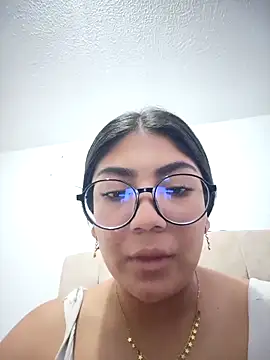 Violettabloom  online show from 10-10-25, 10:09