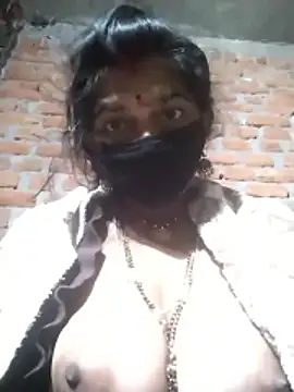 Snapshot of Hott_cutgirl chatting on 12-20-25, 06:37 Hott cutgirl online show from 12-20-25, 06:37