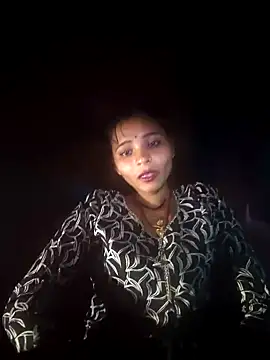 Snapshot of R_Roshni chatting on 10-17-25, 03:25 R Roshni online show from 10-17-25, 03:25