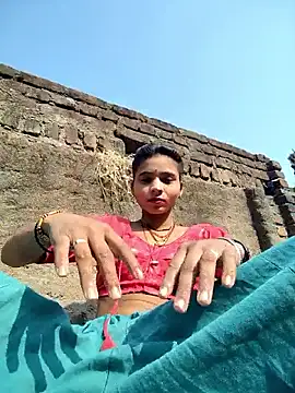 Snapshot of R_Roshni chatting on 11-18-25, 05:01 R Roshni online show from 11-18-25, 05:01