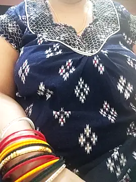 Snapshot of Jeya_thakur chatting on 10-23-25, 01:54 Jeya thakur online show from 10-23-25, 01:54