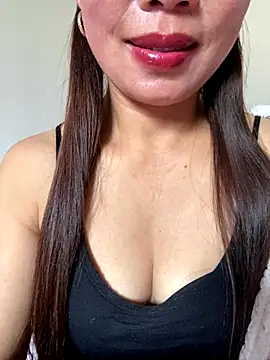 Milky-milk online show from 12-22-25, 01:46