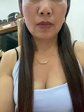 Milky-milk online show from 04-16-26, 01:12