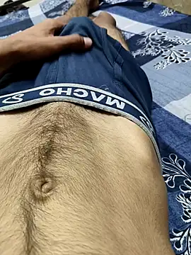 king boy070 online show from 05-04-26, 06:15