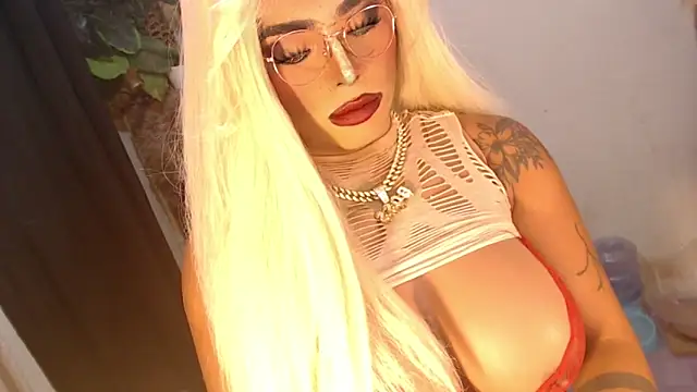Snapshot of Tasha_Goddess chatting on 06-08-26, 06:14 Tasha Goddess online show from 06-08-26, 06:14