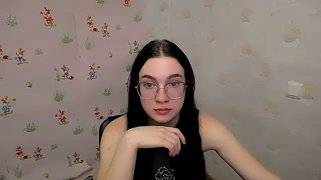 Snapshot of MiraBabe_ chatting on 10-28-25, 09:57 MiraBabe online show from 10-28-25, 09:57