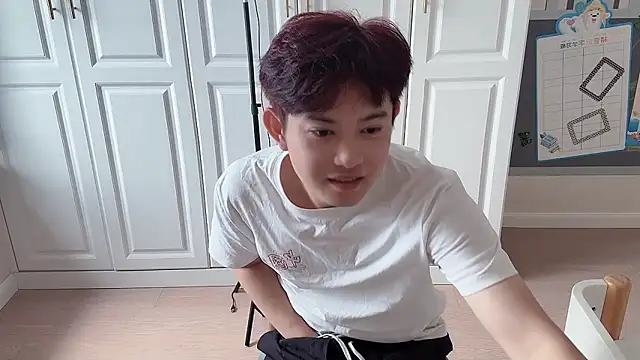 xlong00099 online show from 09-20-25, 03:18