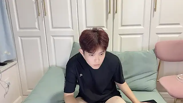 xlong00099 online show from 10-26-25, 11:38