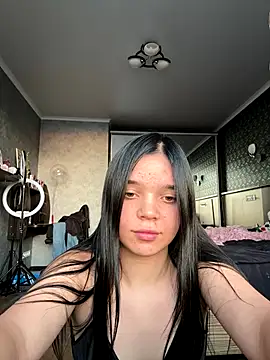 Tiffanysavelin online show from 09-23-25, 03:26