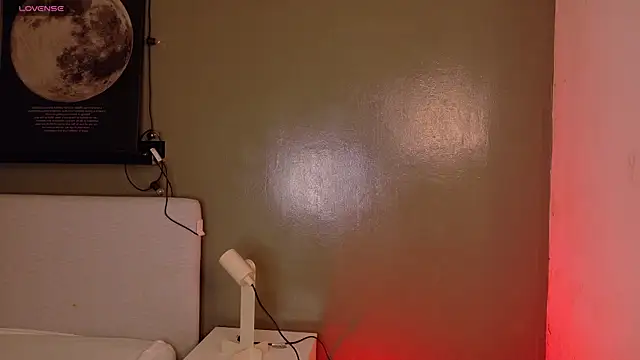 KeendraFox  online show from 11-17-25, 10:21