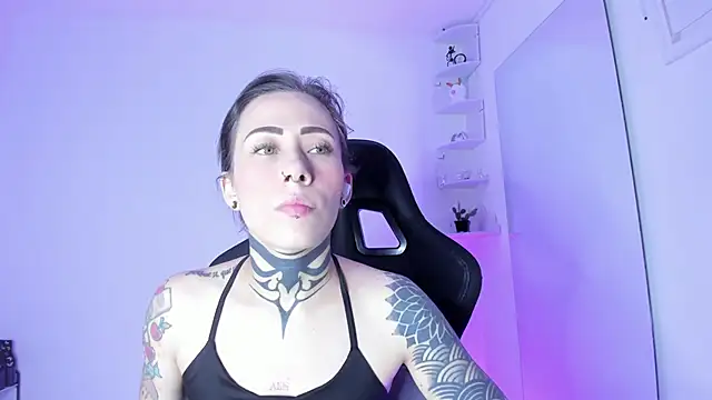 Snapshot of millyInk chatting on 09-26-25, 07:18 millyInk online show from 09-26-25, 07:18