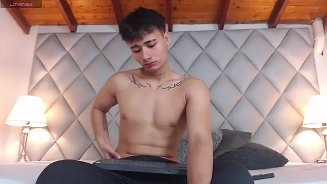 Clement Reyes online show from 10-02-25, 12:45