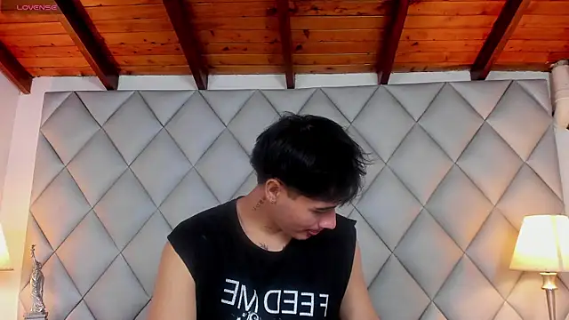 Clement Reyes online show from 11-19-25, 01:11