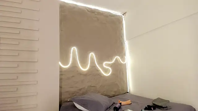 Snapshot of Naomy_gyal chatting on 11-14-25, 07:12 Naomy gyal online show from 11-14-25, 07:12