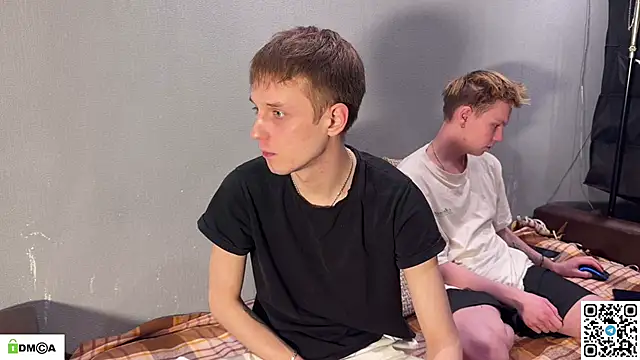 Snapshot of Eaton_ chatting on 03-04-26, 03:07 Eaton online show from 03-04-26, 03:07