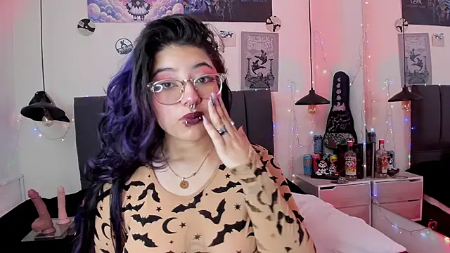 SabrinaV  online show from 05-09-26, 11:26