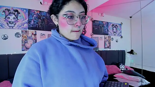 SabrinaV  online show from 05-20-26, 11:27