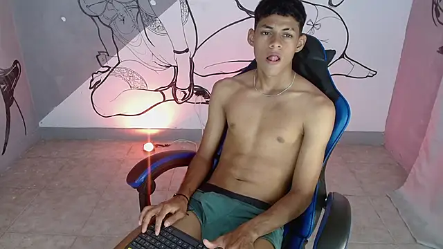 Snapshot of deivid_bigcock1 chatting on 10-10-25, 12:31 deivid bigcock1 online show from 10-10-25, 12:31