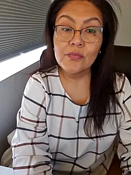 Snapshot of sw33th3art chatting on 12-03-25, 06:50 sw33th3art online show from 12-03-25, 06:50