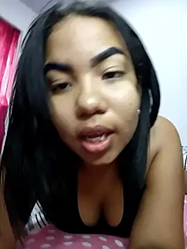 Snapshot of little_onixx chatting on 03-11-26, 03:40 little onixx online show from 03-11-26, 03:40