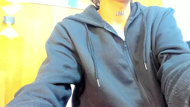 noah blake0 online show from 09-19-25, 02:24