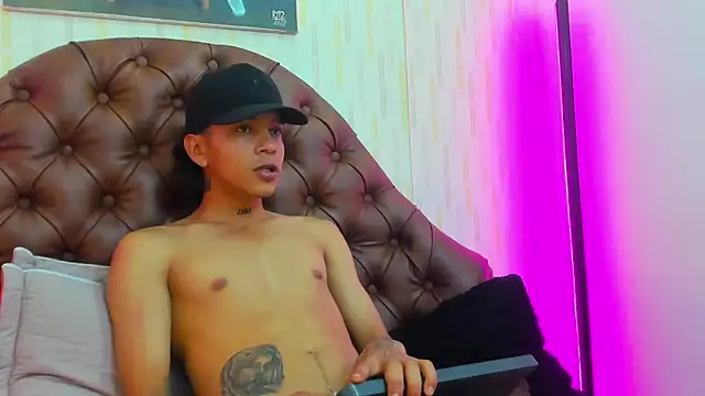 noah blake0 online show from 09-20-25, 05:08