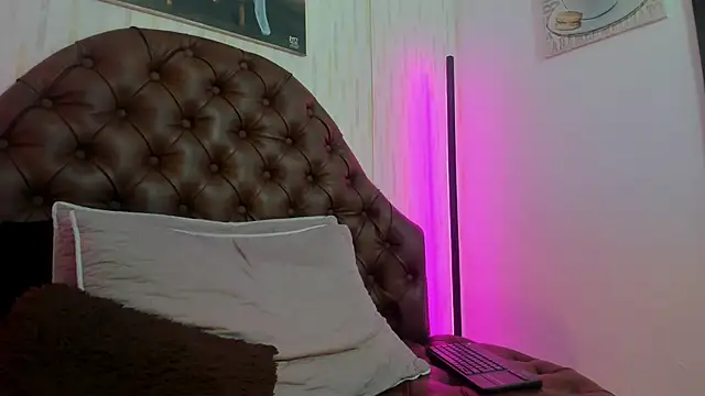 noah blake0 online show from 09-30-25, 02:38