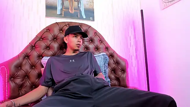 noah blake0 online show from 11-03-25, 07:04