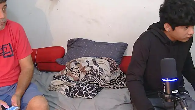 P4NT0J4 online show from 04-04-26, 06:44