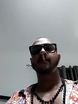 LVEZEX online show from 09-25-25, 07:23