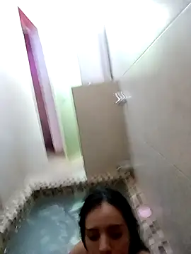 Snapshot of nenalinda69 chatting on 10-27-25, 04:55 nenalinda69 online show from 10-27-25, 04:55