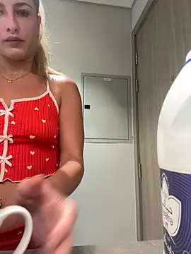 Snapshot of BabyBluexox chatting on 11-15-25, 06:11 BabyBluexox online show from 11-15-25, 06:11