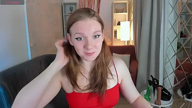 Layla Glam online show from 01-14-26, 01:06